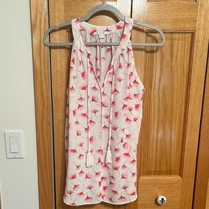 Pink and white tank top. Sz L. C&E brand. Tie front racer back Light and…